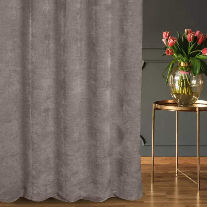 Zasłona szyta na flexach ciemnobeżowa z tkaniny szenilowej z efektem melanżu