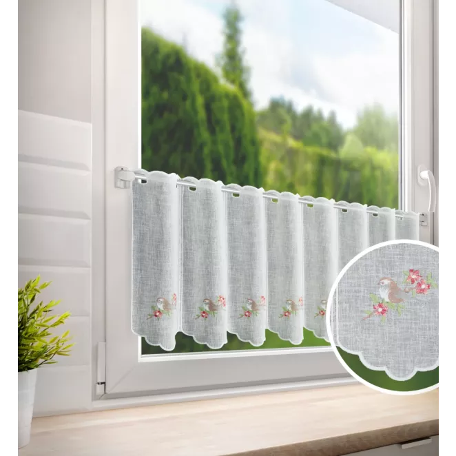 Tkanina firanowa zazdrostka z haftowanym wzorem