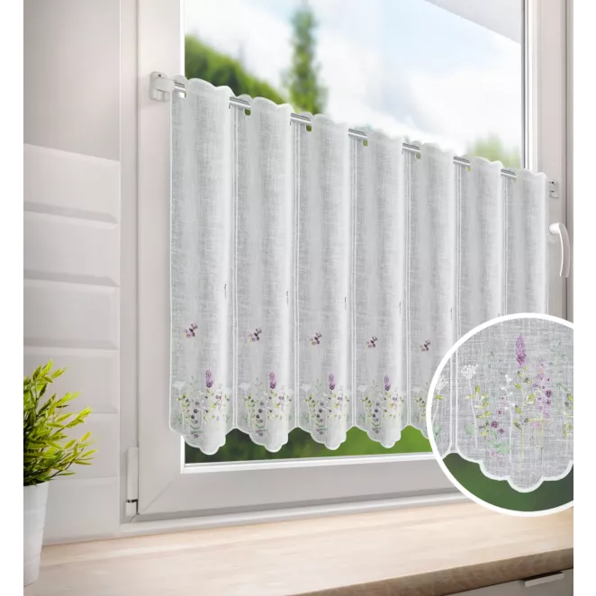 Tkanina firanowa zazdrostka zdobiona haftem drobnych kwiatuszków