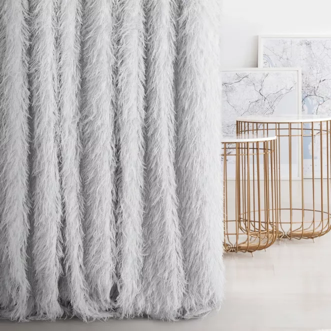Zasłona szyta na taśmie 5 cm RAVENA srebrna z puszystej tkaniny w zwiewne frędzle Italissima Eva Minge