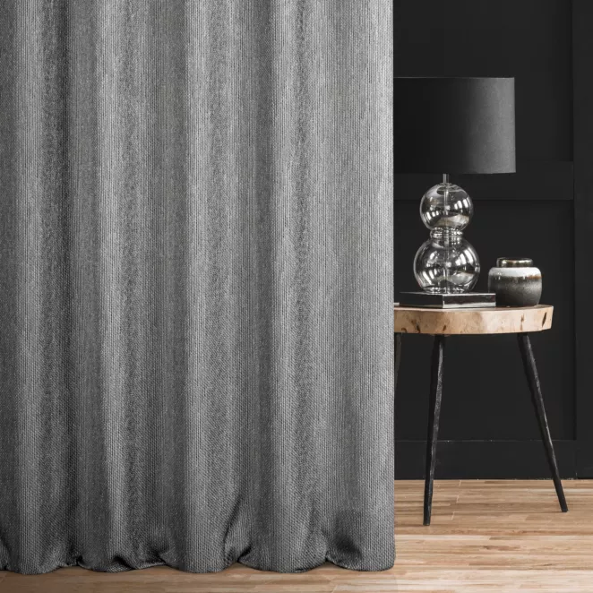 Zasłona szyta na taśmie 5 cm ELLEN grafitowa z grubotkanej tkaniny z efektem dwukolorowej nici i lekkim połyskiem Italissima Eva Minge
