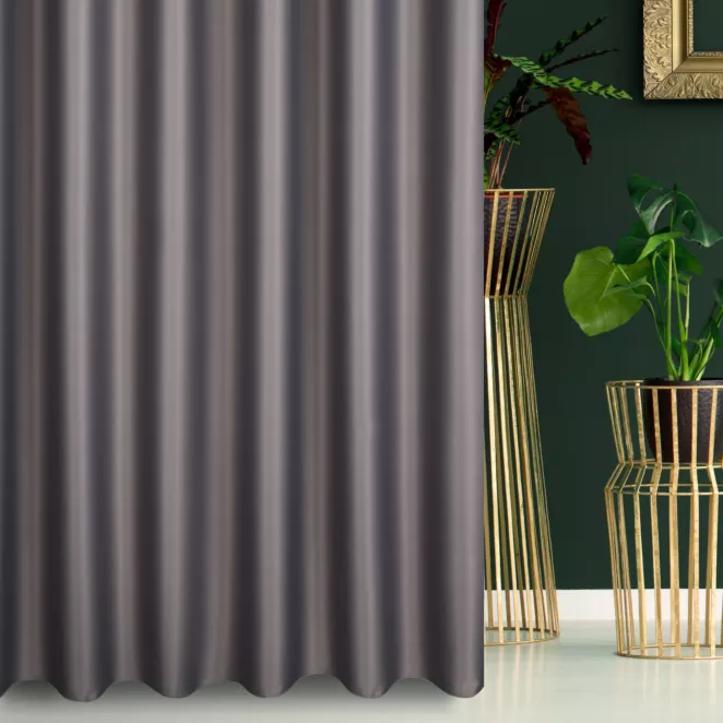 Zasłona szyta na taśmie 5 cm grafitowa z gładkiej tkaniny zaciemniającej typu dimout wykończona obciążnikiem