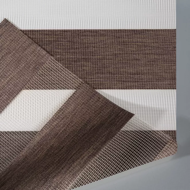 Roleta Mini Dzień - Noc brązowa z tkaniny roletowej w pasy z efektem melanżu