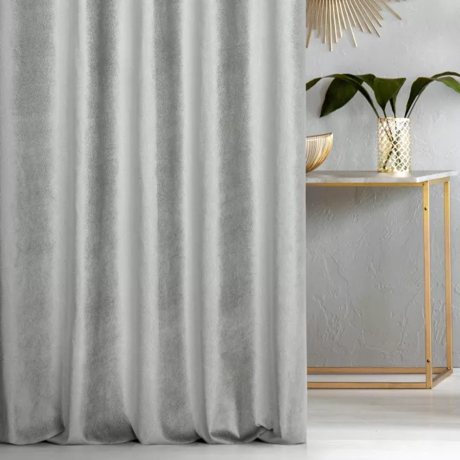 Takanina zasłonowa grubsza, welwetowa, z wytłaczanym drobnym wzorem, z połyskiem z kolekcji Eva Minge