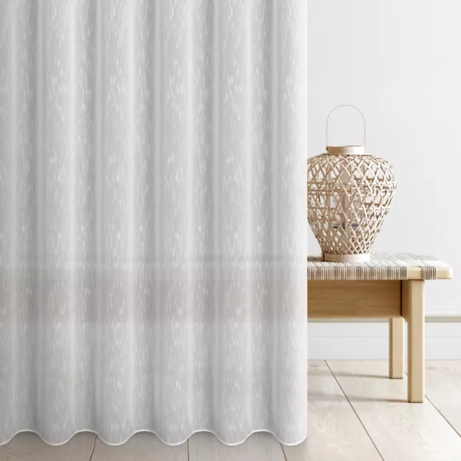 Firana szyta na taśmie 5 cm biała półprzezroczysta, matowa, o niestandardowej wysokości 360cm, z efektem deszczyku, wykończona obciążnikiem