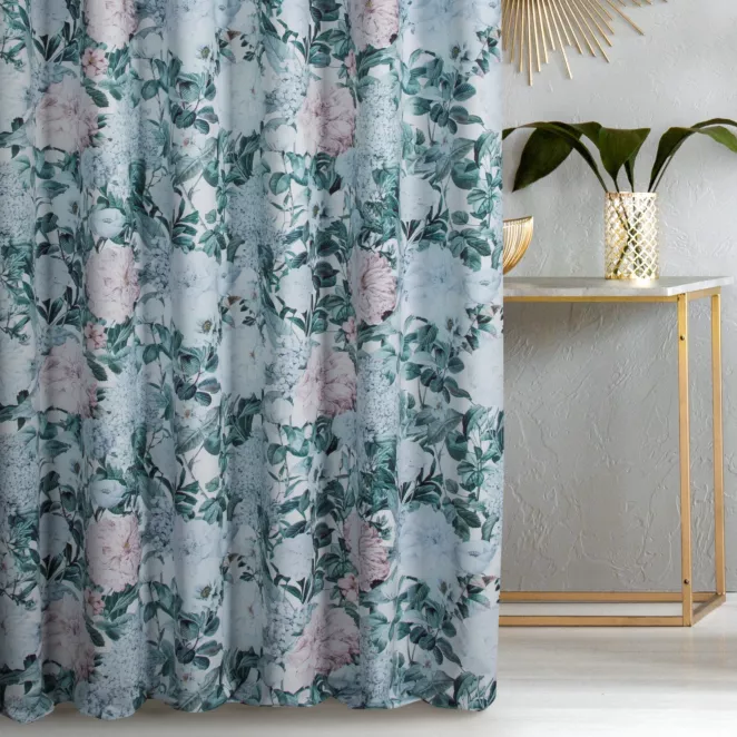 Zasłona szyta na taśmie 5 cm biało zielona z miękkiej tkaniny o naturalnym splocie z kwiatowym wzorem