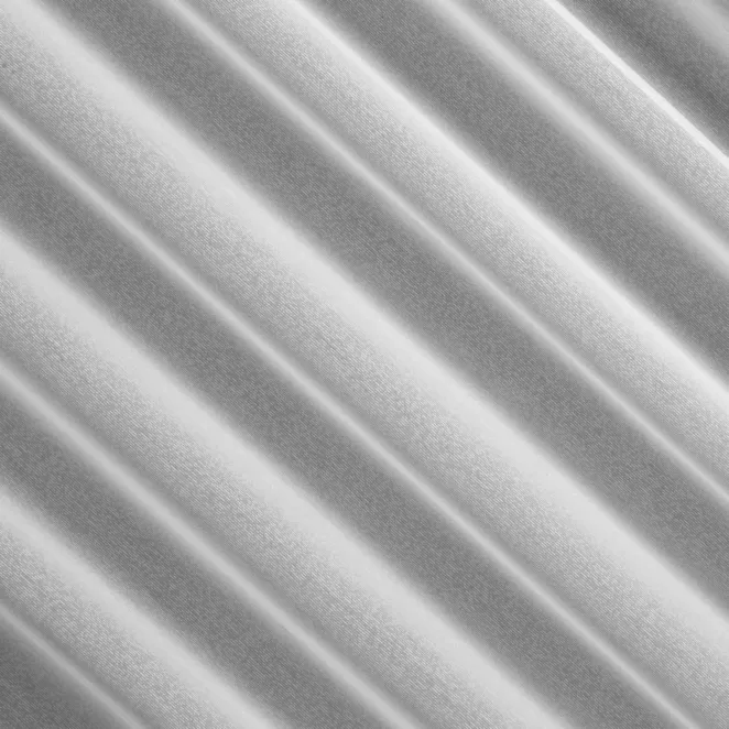 R201/6 Firana szyta na taśmie 5 cm biała z delikatnej tkaniny z efektem deszczyku, wykończonej obciążnikiem