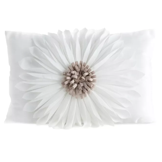 Poszewka na poduszkę 30 x 50 cm z welwetu kolor kremowo, beżowy zdobiona dużym kwiatem 3D FLORES 3