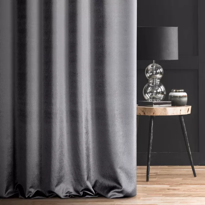 Tkanina zasłonowa, welwetowa, z błyszczącym nadrukiem, zaciemniająca typu blackout z kolekcji Pierre Cardin