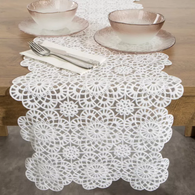 Bieżnik na stół 35x140 cm biały zdobiony haftem - IRINA