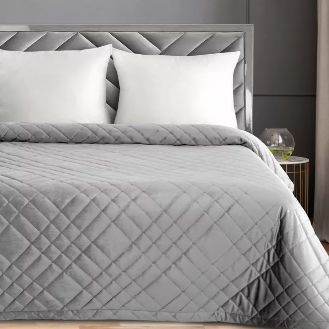 Narzuta welwetowa srebrna 200x220 cm z geometrycznym przeszyciem RIA 6