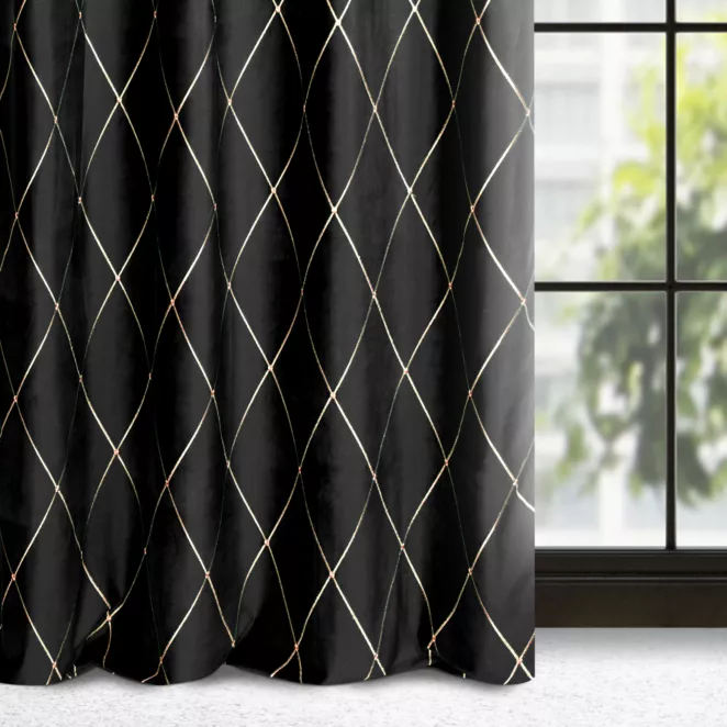 Zasłona welwetowa czarno, złota haftowana w duże karo 140x250 cm przelotka - MARGO - Pierre Cardin
