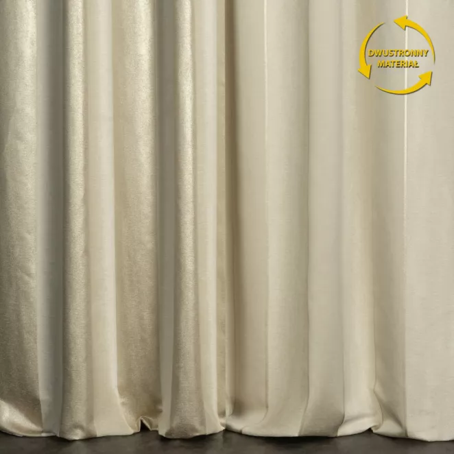 H208/4 Zasłona szyta na taśmie 5 cm kremowo złota z szenilowej tkaniny w pionowe pasy przetykane błyszczącą nicią
