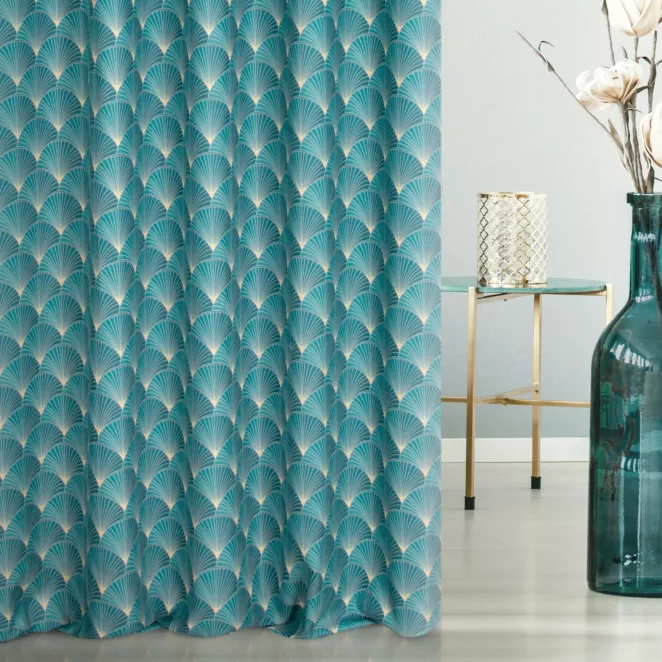 Zasłona szyta na taśmie 5 cm turkusowo złota z tkaniny o naturalnym splocie z wzorem w stylu art deco