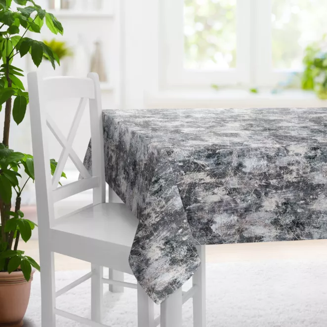 Obrus szyty grafitowo złoty z welwetowej tkaniny z błyszczącym nadrukiem