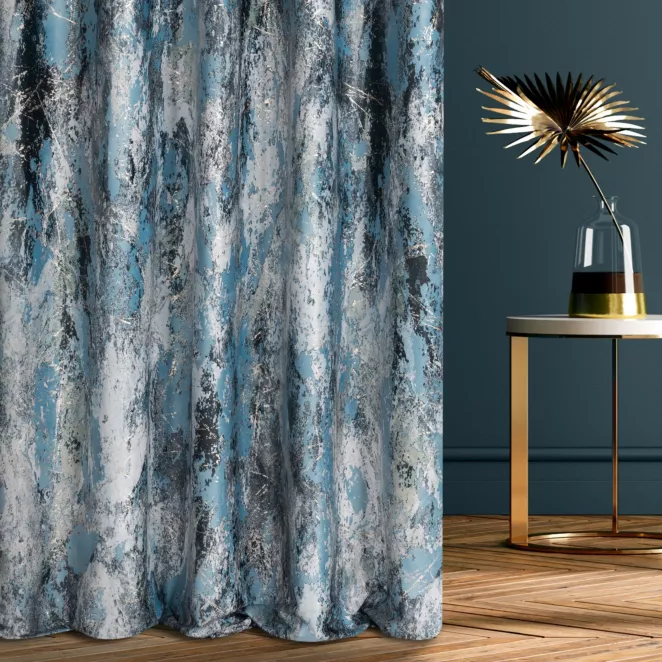 Zasłona szyta na taśmie 5 cm turkusowo srebrna z welwetowej tkaniny z błyszczącym nadrukiem