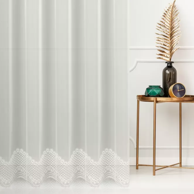 Tkanina firanowa delikatna siateczka ozdobiona ażurowym haftem