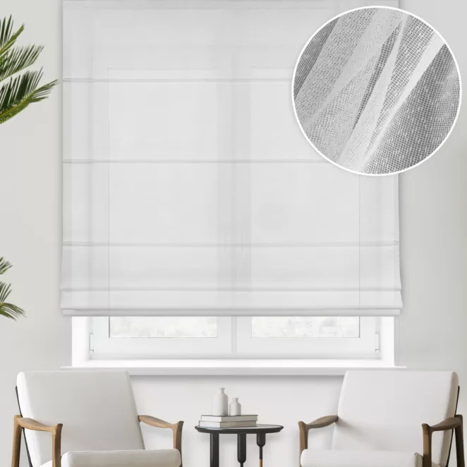 Roleta rzymska biała z matowej tkaniny, z efektem deszczyku, wykończonej obciążnikiem