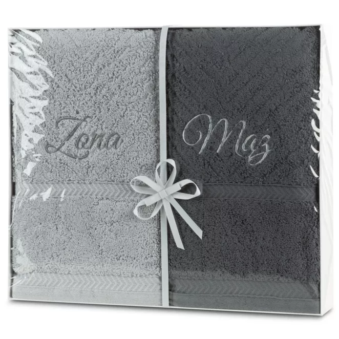Zestaw ręczników bawełnianych na prezent 2 szt 50x90 cm kolor srebrny, stalowy z haftem ŻONA MĄŻ