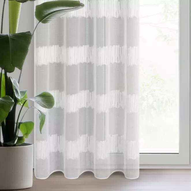 Firana biało, srebrzysta z etaminy zdobiona żakardowymi pasami 140x250 cm przelotka LEANDRA