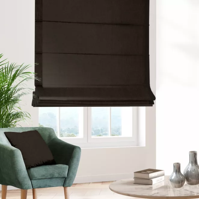 Roleta rzymska ciemnobrązowa z miękkiej tkaniny o welurowej strukturze