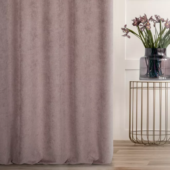 Tkanina zasłonowa miękka, szenilowa, o strukturalnym splocie i delikatnym połysku
