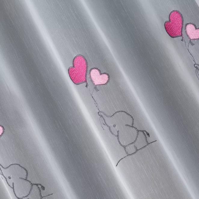 L144/4 Firana szyta na taśmie 5 cm biało różowa z matowej tkaniny ADEN haftowanej w dziecięcy wzór