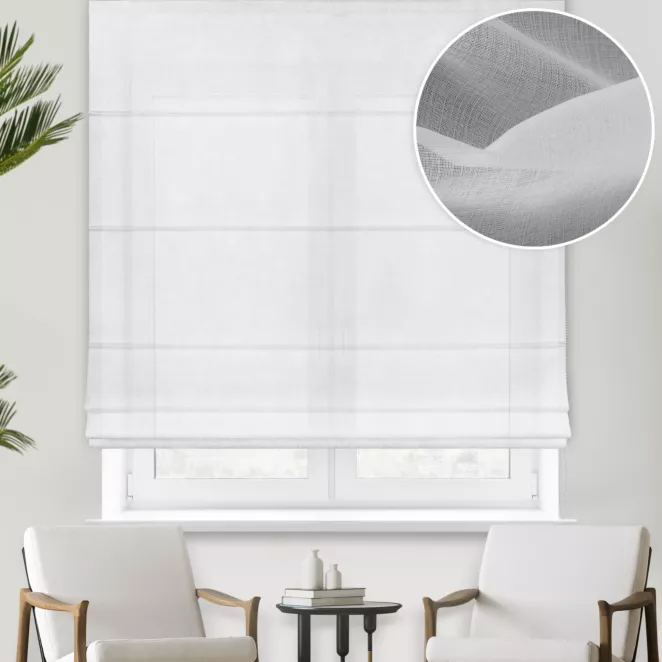 Roleta rzymska biała z cienkiej matowej etaminy, wykończona obciążnikiem