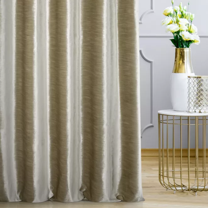 Tkanina zasłonowa, miękka, welwetowa z połyskiem, w poziome prążki z kolekcji Pierre Cardin