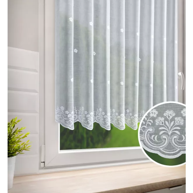 Tkanina firanowa zazdrostka z etaminy z haftem i cyrkoniami