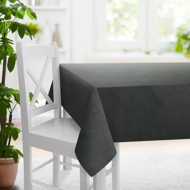 Obrus szyty ENYA grafitowy z miękkiej półmatowej tkaniny welwetowej