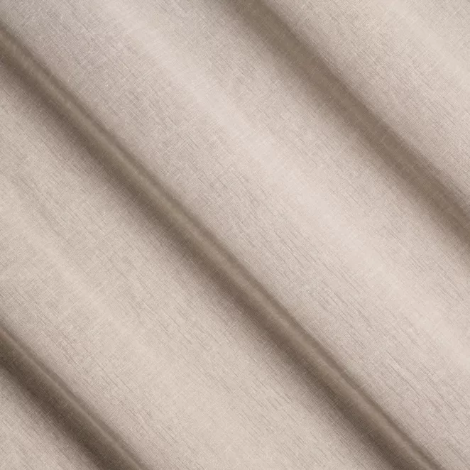 P232/7 Zasłona szyta na taśmie 5 cm złota z półprzezroczystej tkaniny o wyglądzie drobnego deszczyku i delikatnym połysku, wykończona obciążnikiem