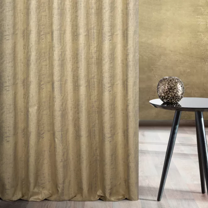 Zasłona szyta na taśmie 5 cm złoto popielata z lekko usztywnianej tkaniny z przecieranym wzorem
