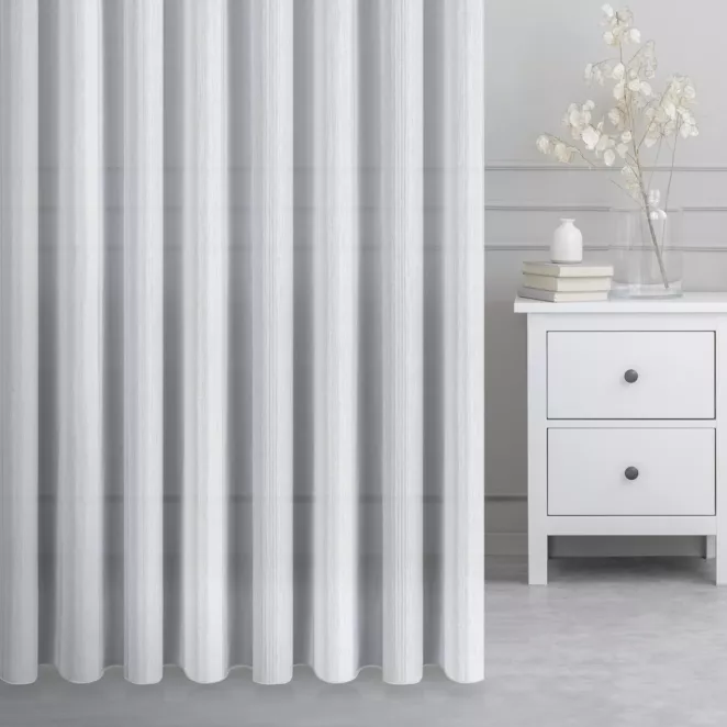 Tkanina firanowa w szerokie, pionowe pasy z dodatkiem błyszczącej nici