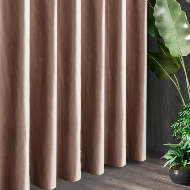 Tkanina zasłonowa gładka, miękka, welwetowa, z wyraźnym połyskiem z kolekcji Eva Minge