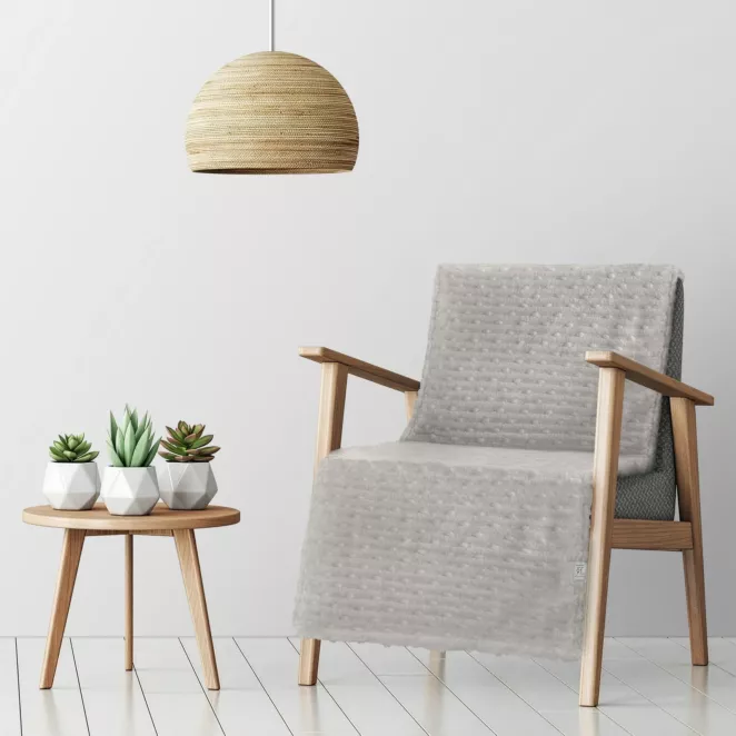 Narzuta na fotel 70x160 cm srebrna z wytłaczanym wzorem pasów LISA Design 91