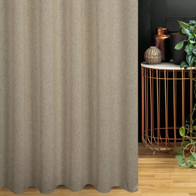 Zasłona szyta na taśmie 5 cm kremowo beżowa z tkaniny o strukturze siatki z efektem melanżu