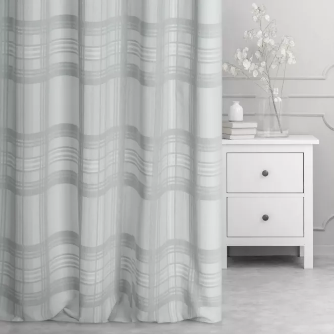 Zasłona szyta na taśmie 5 cm kremowo srebrna dwustronna, z wzorem w kratę