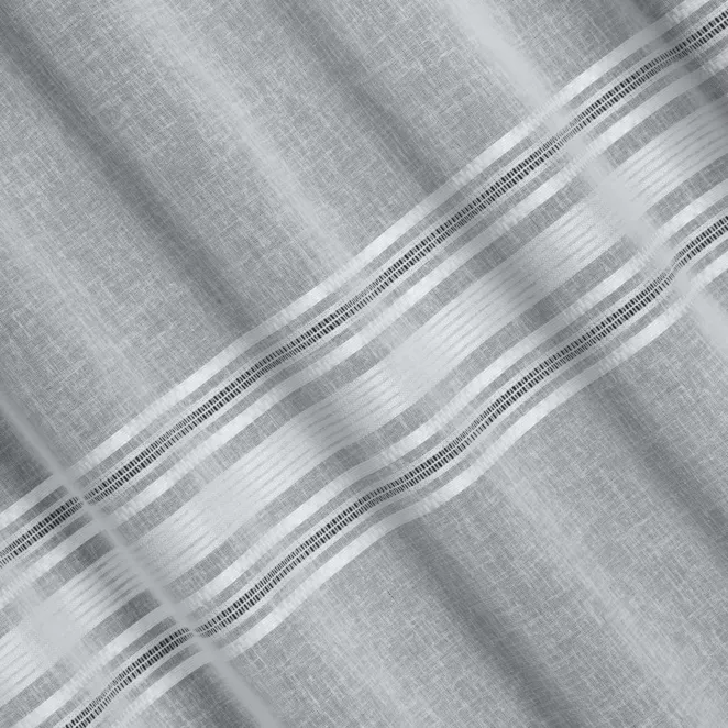 H200/1 Firana szyta na taśmie 5 cm biała z matowej tkaniny o naturalnym wyglądzie z ażurowymi pasami, wykończona obciążnikiem