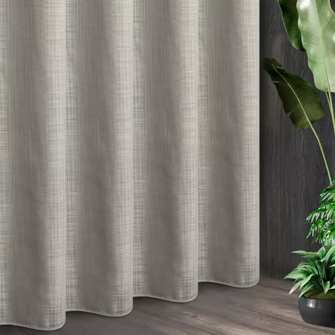 Tkanina firanowa gładka  etamina  o gęstym splocie zakończona szwem obciążającym