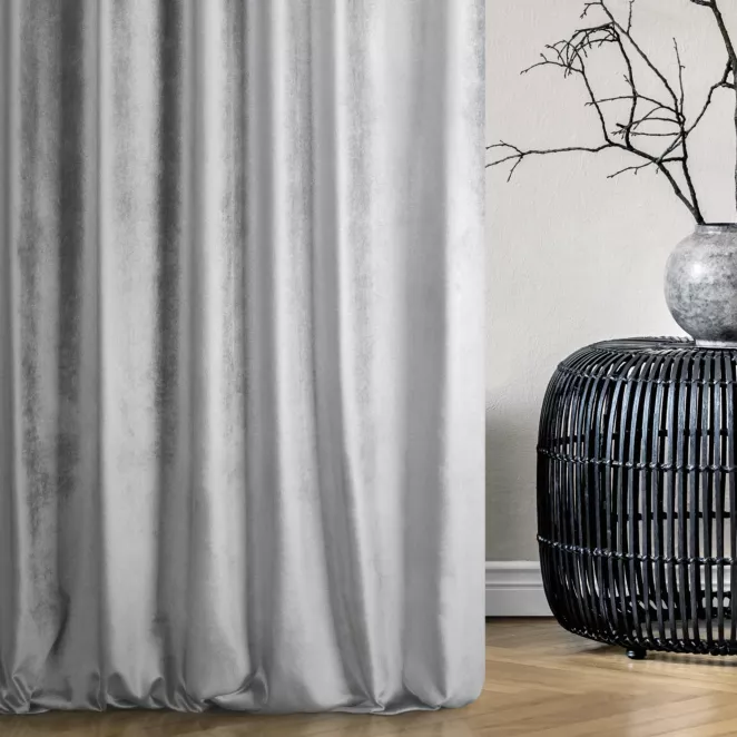 Tkanina zasłonowa gruba, welwetowa, z błyszczącym nadrukiem z kolekcji Eva Minge