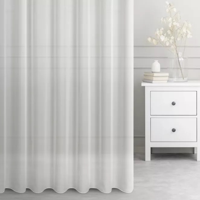 Firana szyta na taśmie 5 cm NIAGARA kremowa z miękkiej, matowej żorżety, wykończona obciążnikiem