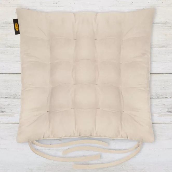 Poduszka na krzesło 40 x 40 x 6 cm  welurowa ciemnokremowa z szesnastoma pikowaniami ADORE