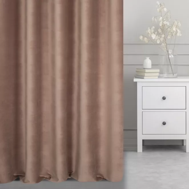 Zasłona szyta na taśmie 5 cm jasnobrązowa z gładkiego, matowego welwetu