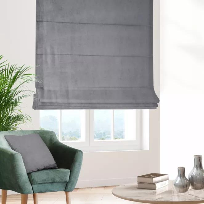 Roleta rzymska popielata z tkaniny welwetowej zaciemniającej w 100%