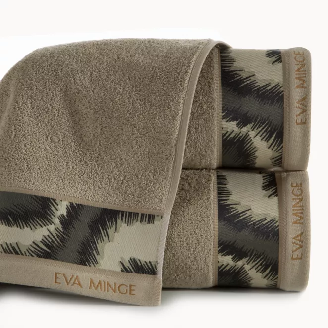 Ręcznik kąpielowy 50X90 cm bawełniany kolor beżowy,czarny z designerską bordiurą 500 g/m2 EVA 24 Eva Minge