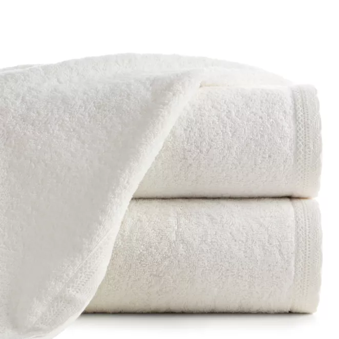 Ręcznik kąpielowy 70x140 cm bawełniany kolor kremowy zdobiony kordonkową koronką SOFIA