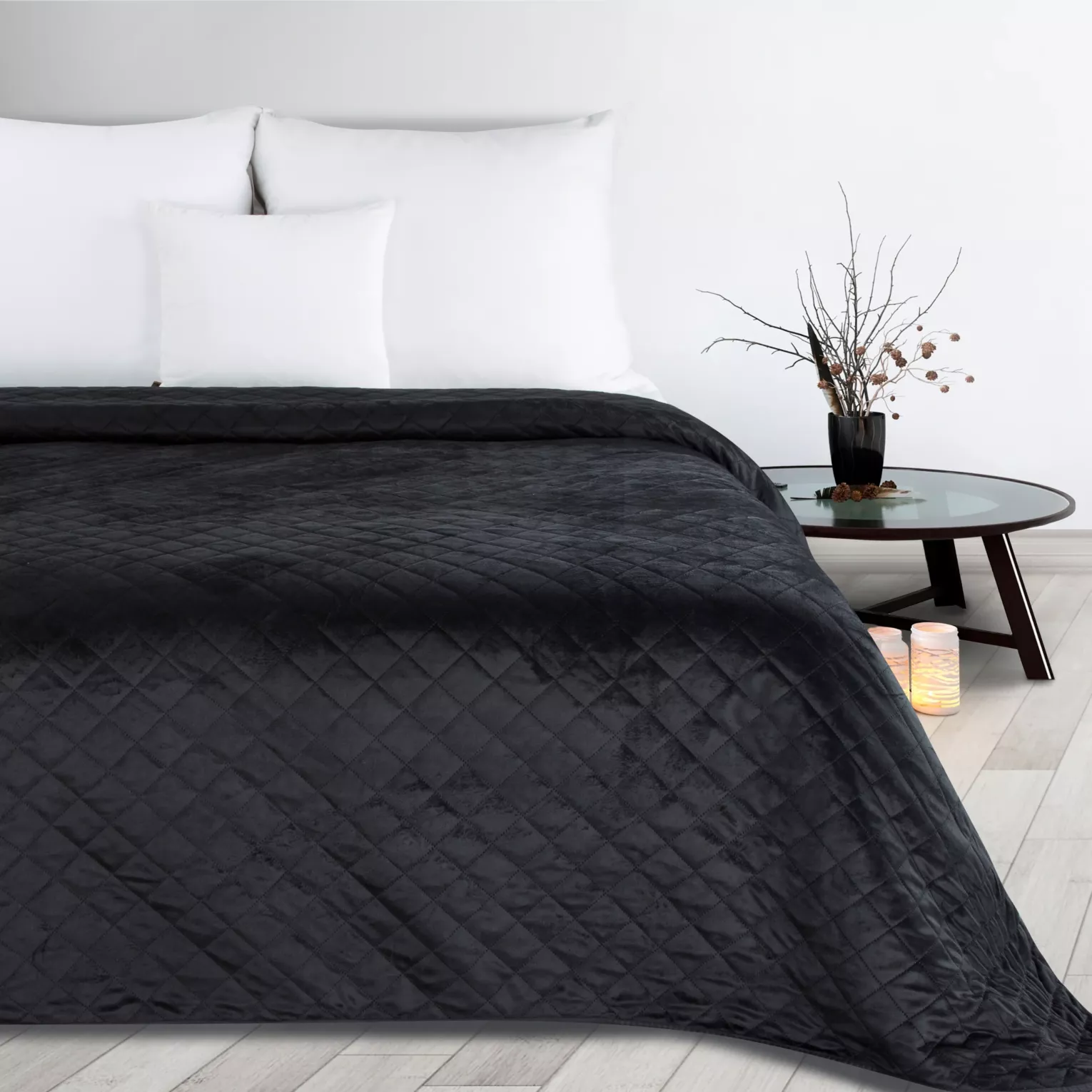 Narzuta welwetowa czarna 170x210 cm pikowana metodą hot press w geometryczny wzór LUIZ 5 Design 91