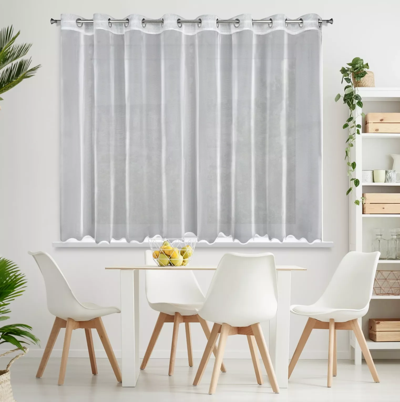 Firana biała z gładkiej mikrosiateczki z lekkim połyskiem 300x145 cm przelotka LIZ 1