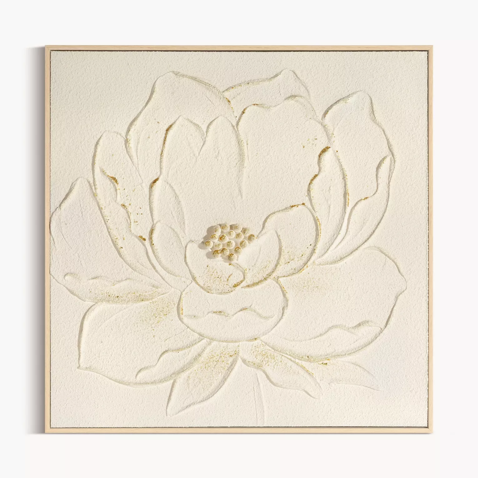 Obraz kremowo, złoty ręcznie malowany na płótnie z motywem kwiatów oprawiony w ramę 62x62 cm